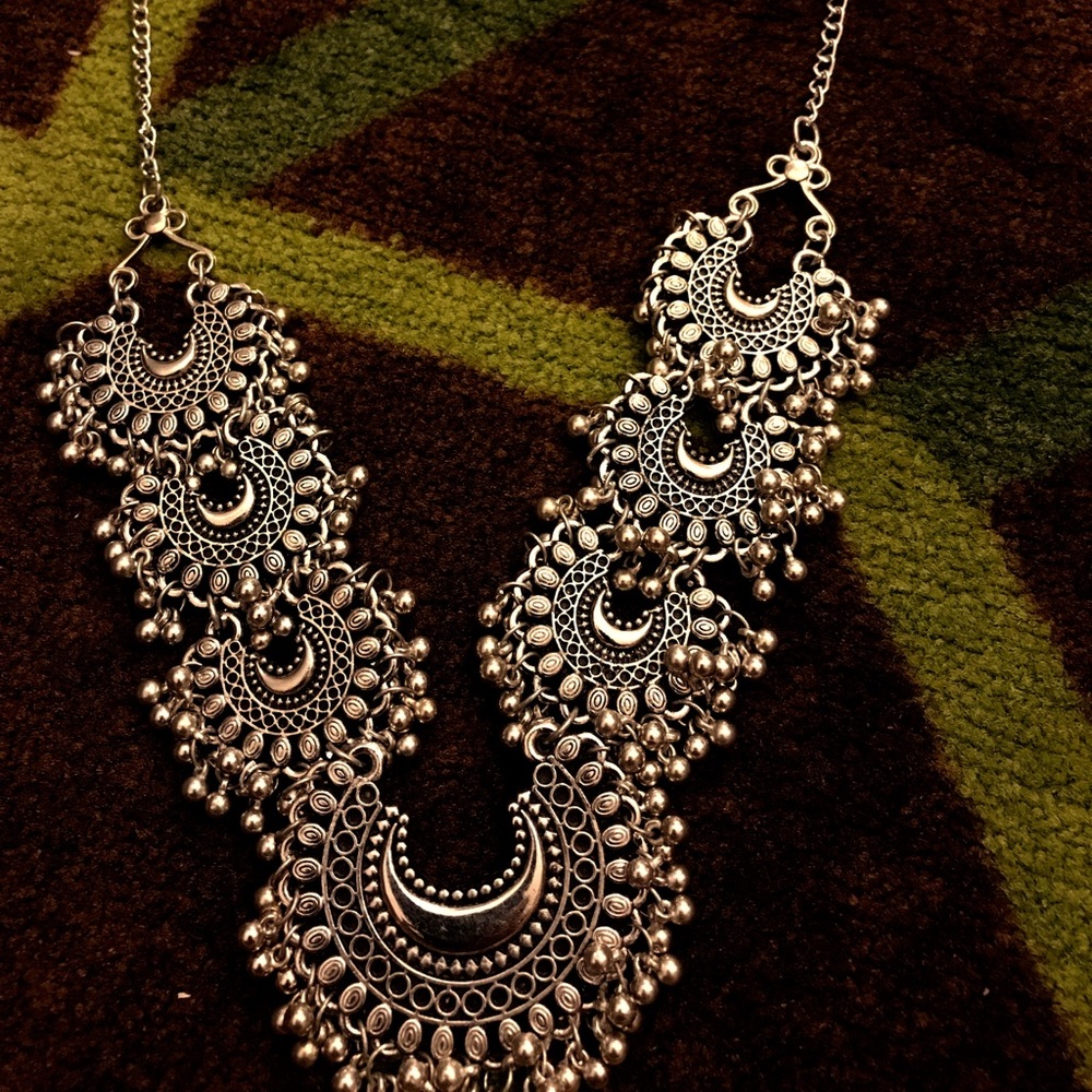 Neckless